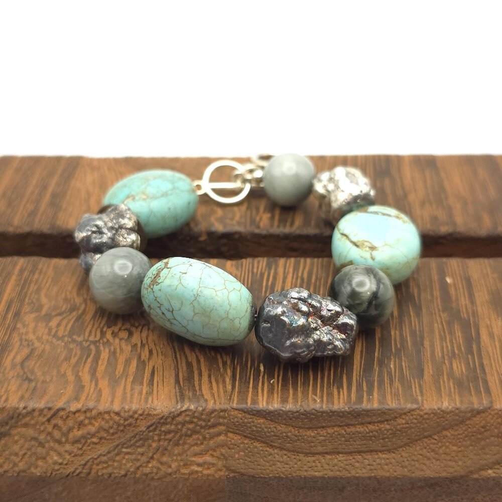 7+2 Inch Sterling Silver Howlite Stones With Metal Chunks Bracelet B237